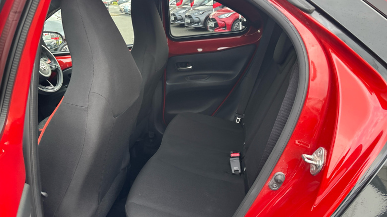 Toyota Aygo X 1.0 VVT-i Edge 5dr Auto Petrol Hatchback